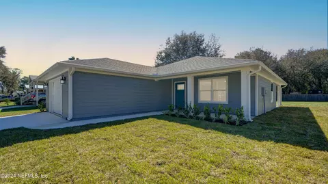 163 Lake Margo Dr, Satsuma, FL 32189