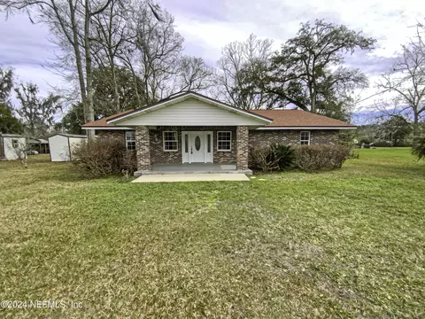 9849 S Lincoln Ave, Glen Saint Mary, FL 32040