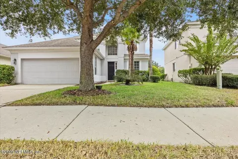 3819 Silverpoint Ln, Jacksonville, FL 32216