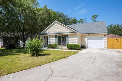 6410 Sierra Dr, Jacksonville, FL 32244