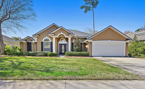 2545 Sunny Creek Dr, Fleming Island, FL 32003