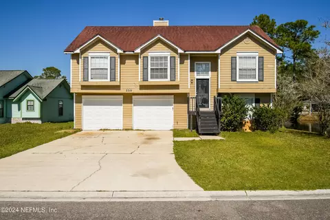 2319 Island Shore Dr S, Jacksonville, FL 32218