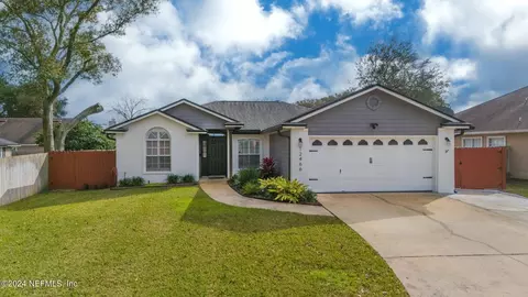 12466 Eagles Claw Ln, Jacksonville, FL 32225