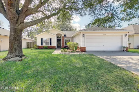 12296 Bucks Harbor Dr S, Jacksonville, FL 32225