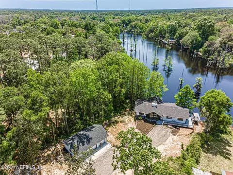 565 Roberts Rd, Saint Johns, FL 32259