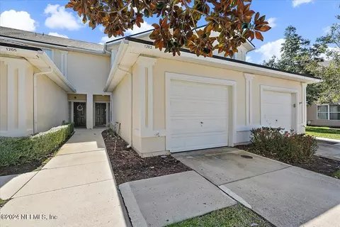 1203 Southern Stream Ct, Saint Johns, FL 32259