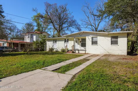 6212 W Pettiford Dr, Jacksonville, FL 32209