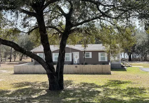 220 Whirlwind Loop, Hawthorne, FL 32640