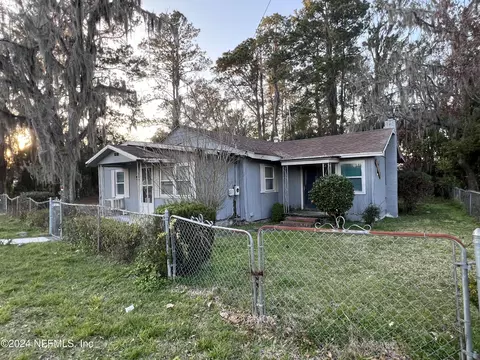 1108 Martin Luther King Jr Blvd, Green Cove Springs, FL 32043