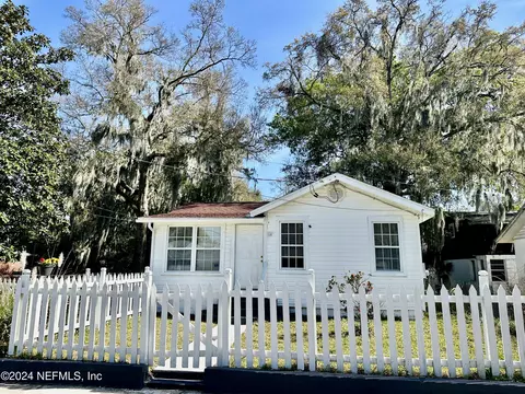 418 Crestwood St, Jacksonville, FL 32208