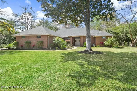 1748 Southcreek Dr, Saint Johns, FL 32259