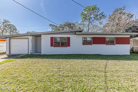 6820 Arques Rd, Jacksonville, FL 32205