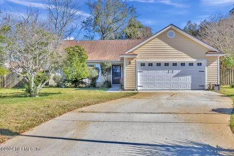 14142 Drakes Point Ct, Jacksonville, FL 32224