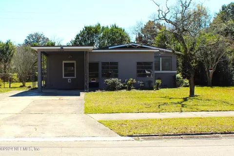 7314 Hielo Dr, Jacksonville, FL 32211