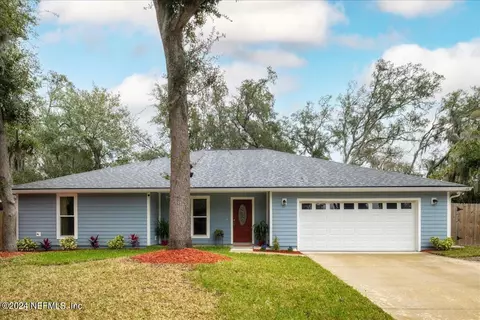 324 S 12th St, Fernandina Beach, FL 32034