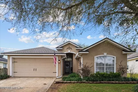 1872 Creekview Dr, Green Cove Springs, FL 32043