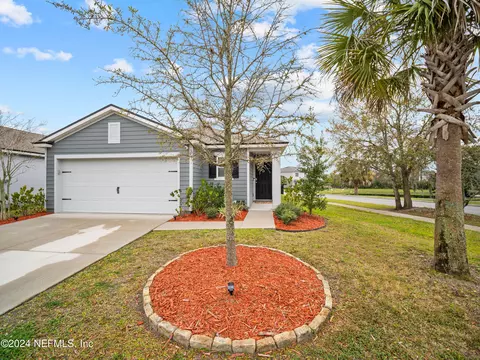 8106 Meadow Walk Ln, Jacksonville, FL 32256