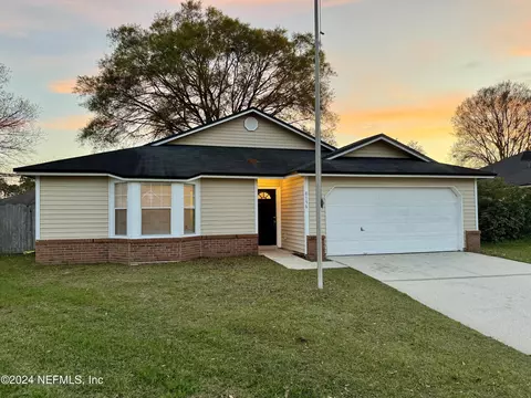8756 Spring Harvest Ln E, Jacksonville, FL 32244