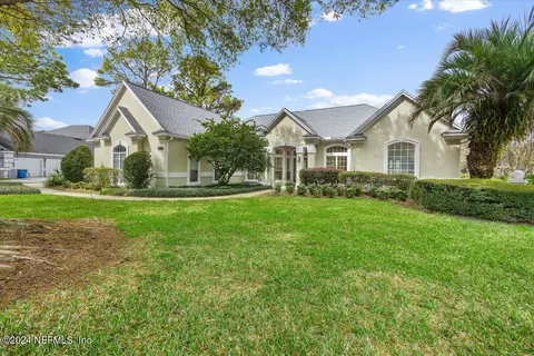 4038 Mission Hills Cir W, Jacksonville, FL 32225