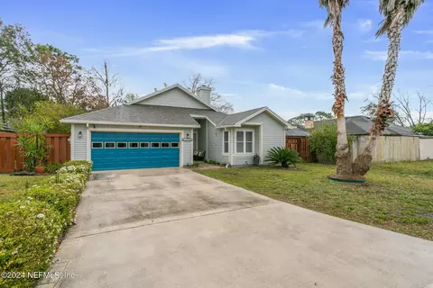 6183 Alpenrose Ave, Jacksonville, FL 32256