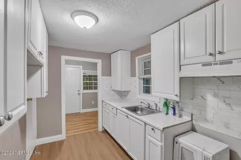 1832 W 14th St, Jacksonville, FL 32209