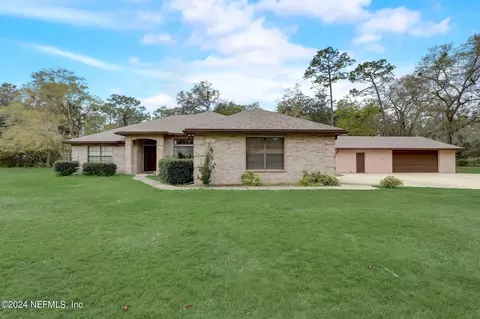 11725 Alta Cir E, Jacksonville, FL 32226