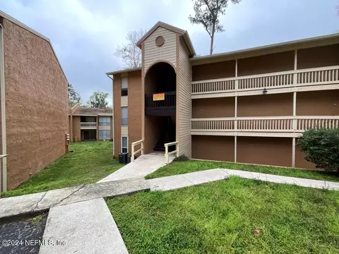 1810 NW 23rd Blvd #167, Gainesville, FL 32605