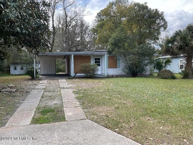 1832 Bard Dr, Jacksonville, FL 32218