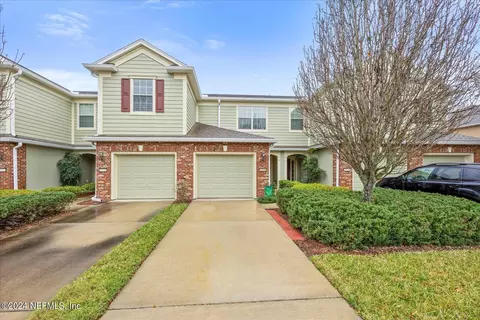 6930 Roundleaf Dr, Jacksonville, FL 32258