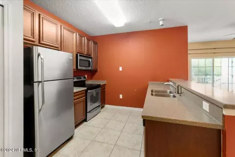 4998 Key Lime Dr #203, Jacksonville, FL 32256