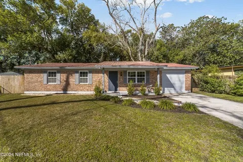 750 New Ct W, Jacksonville, FL 32254