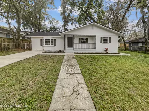 8746 Dandy Ave, Jacksonville, FL 32211