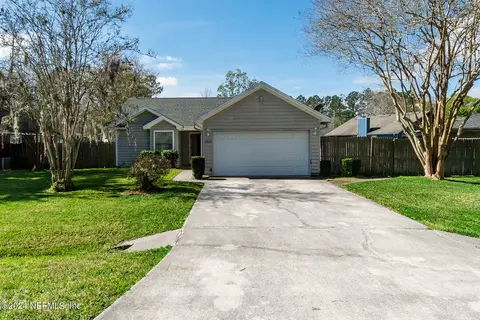 1823 Sherwood Dr, Middleburg, FL 32068