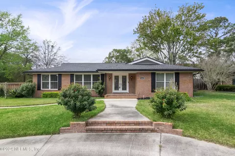 8332 Allwood Ct, Jacksonville, FL 32256