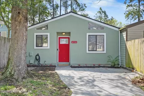 10722 Kusaie Dr S, Jacksonville, FL 32246