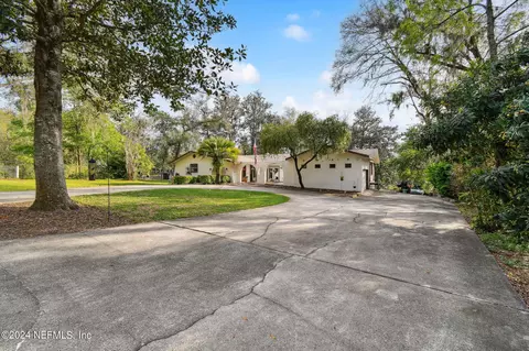 420 Henry Ct, Green Cove Springs, FL 32043