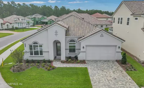3035 Fiera Vista Dr, Jacksonville, FL 32246