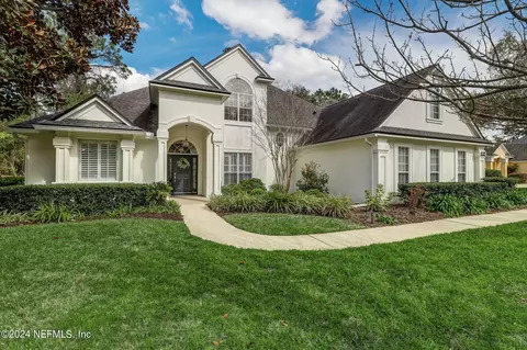 4051 Shoal Creek Ln E, Jacksonville, FL 32225