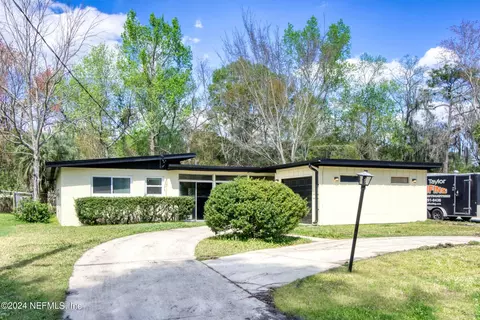 7035 Bernay Ave, Jacksonville, FL 32205