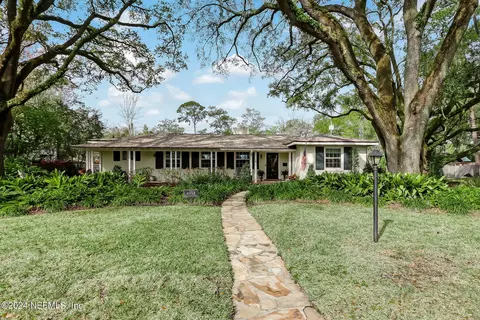 4958 Arapahoe Ave, Jacksonville, FL 32210