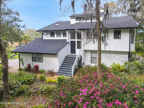 2034 Shadow Ln, Neptune Beach, FL 32266