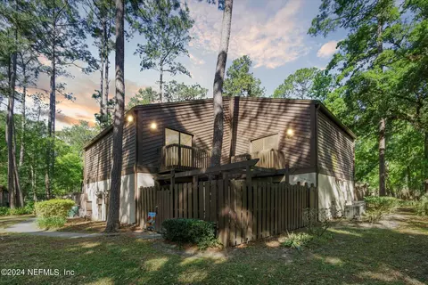 10449 Big Tree Cir E, Jacksonville, FL 32257