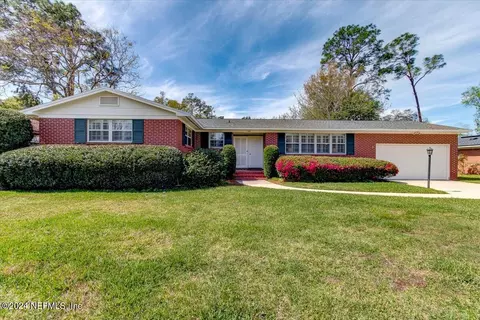 1834 Memory Ln, Jacksonville, FL 32210