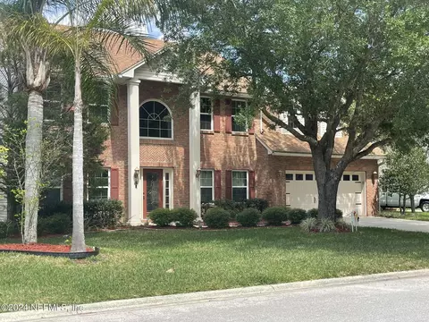 608 Grand Parke Dr, Saint Johns, FL 32259