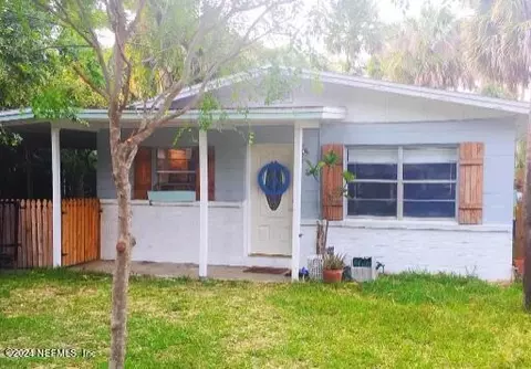 325 8th St, Atlantic Beach, FL 32233