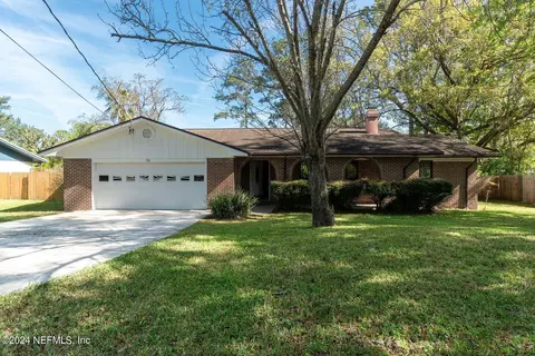961 Hibernia Forest Dr, Fleming Island, FL 32003