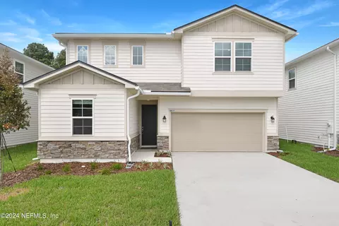 5817 Tomahawk Lake Dr, Jacksonville, FL 32254