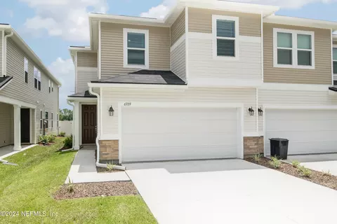 6939 Mirage St, Jacksonville, FL 32244