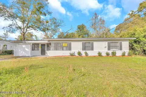 7953 Almar Pl, Jacksonville, FL 32208