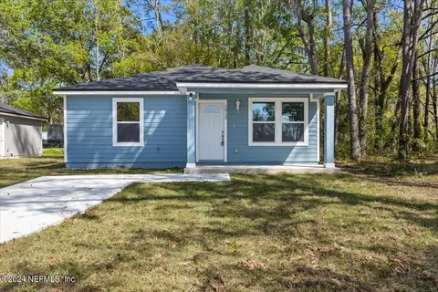 1913 Dahlia Rd, Jacksonville, FL 32254